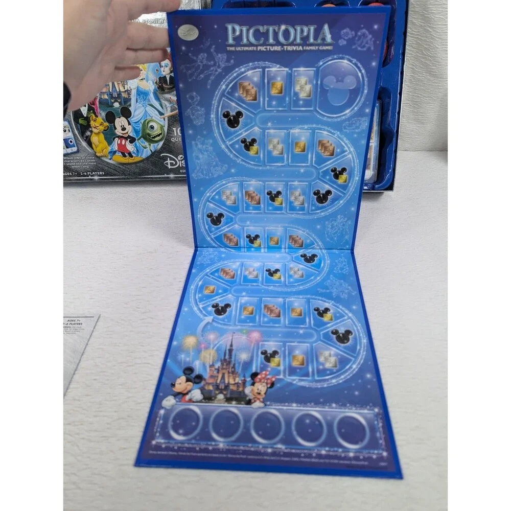 Pictopia Picture Trivia Disney Edition Board Game2-6 Players Age7+